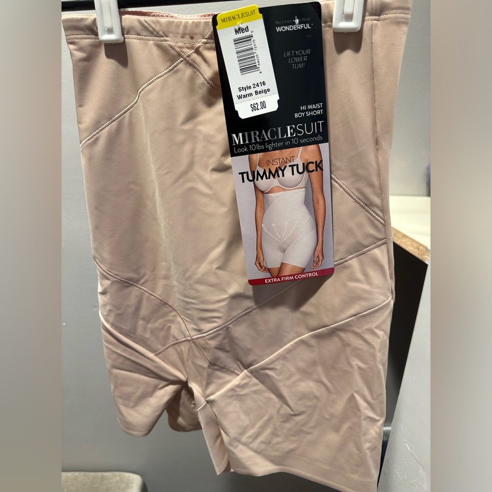 NWT magicsuit shapeware shorts size medium